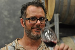 Gary Mills from Jamsheed Wines, photo courtesy of Hawk Waka Waka Wine Reviews